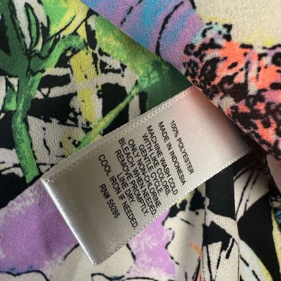 Express Portofino Womens XXS Button Front Shirt Black Multicolor Floral Outlined - Picture 5 of 6